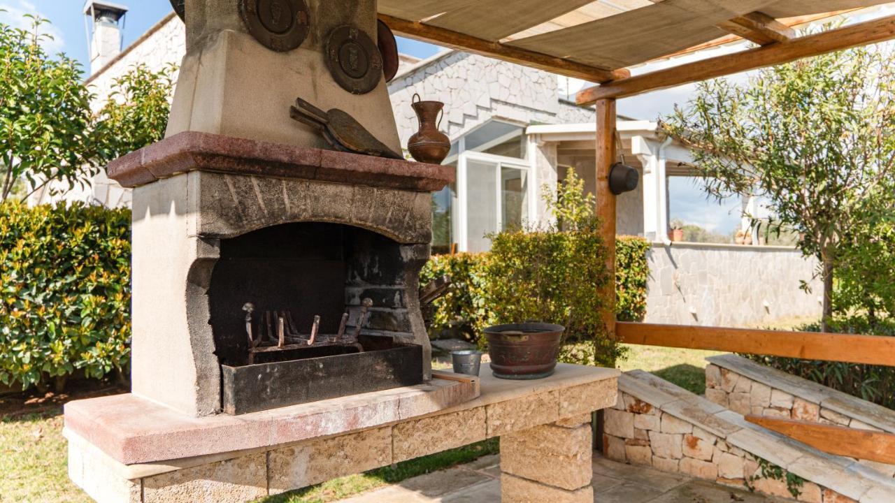 אוסטוני Villa Chanel Bellissima Villa Con Piscina Immersa Nella Valle D'Itria מראה חיצוני תמונה