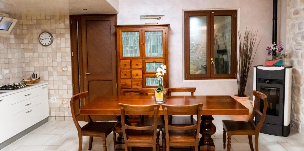 אוסטוני Villa Chanel Bellissima Villa Con Piscina Immersa Nella Valle D'Itria מראה חיצוני תמונה